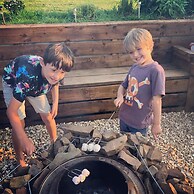 Luxury Safari Lodge Surrounded by Deer!! 'roe'