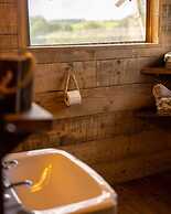 Luxury Safari Lodge Surrounded by Deer!! 'roe'