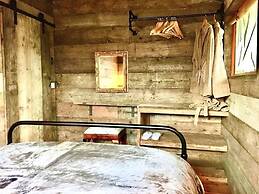 Luxury Safari Lodge Surrounded by Deer!! 'roe'