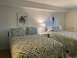 Ashworth 502 3 Bedroom Condo by RedAwning