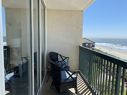 Ashworth 502 3 Bedroom Condo by RedAwning