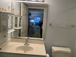 Ashworth 502 3 Bedroom Condo by RedAwning