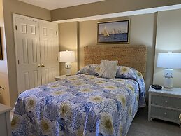 Ashworth 502 3 Bedroom Condo by RedAwning