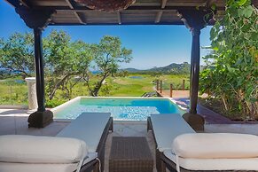 Pristine Bay 1003 3 Bedroom Home by RedAwning
