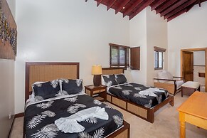 Pristine Bay 1003 3 Bedroom Home by RedAwning
