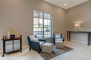 Comfort Suites Cincinnati University - Downtown