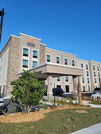 Comfort Inn & Suites Jacksonville - Orange Park Near Naval Air Station