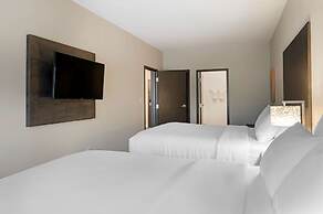 MainStay Suites Cincinnati University - Uptown