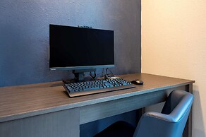 MainStay Suites Cincinnati University - Uptown