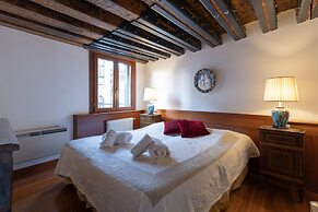 Fortuny 3967 Luxury Suites Wine - Ve-l736-sanm3967at