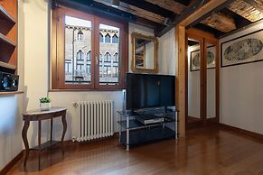 Fortuny 3967 Luxury Suites Wine - Ve-l736-sanm3967at