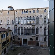 Fortuny 3967 Luxury Suites Wine - Ve-l736-sanm3967at