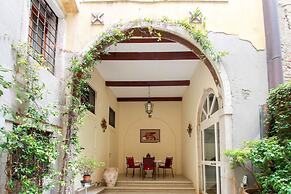 Fortuny 3967 Luxury Suites Wine - Ve-l736-sanm3967at