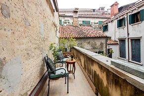 Fortuny 3967 Luxury Suites Wine - Ve-l736-sanm3967at