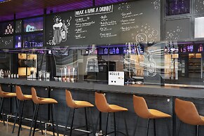 Moxy Edinburgh Fountainbridge