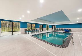 Hampton Inn & Suites Benton Harbor