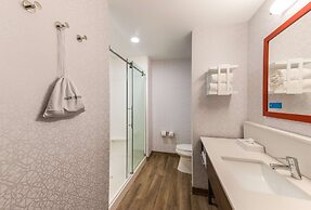 Hampton Inn & Suites Benton Harbor
