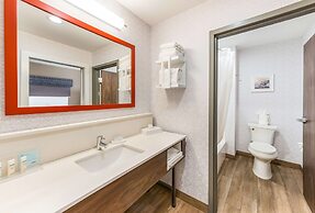 Hampton Inn & Suites Benton Harbor