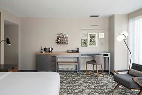 Epicurean Atlanta, Autograph Collection