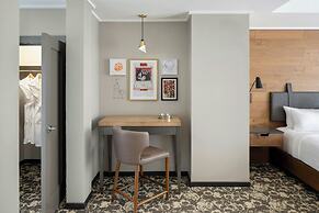 Epicurean Atlanta, Autograph Collection