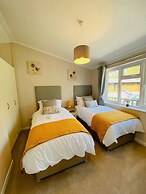 Hollicarrs - Wildflower Lodge