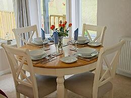 Hollicarrs - Wildflower Lodge