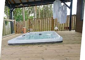 Hollicarrs - Wildflower Lodge