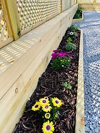 Hollicarrs - Wildflower Lodge