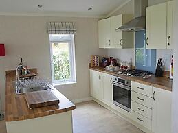 Hollicarrs - Wildflower Lodge