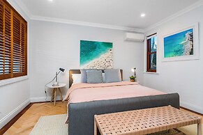 Your Luxury Escape - White Wood