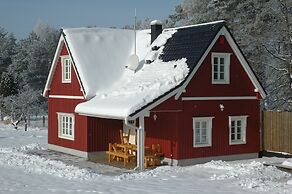 Cottage Faflik - Air Con And Own Sauna, Swedish House no 001