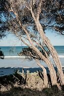 Sails - Elegant, spacious beach villa