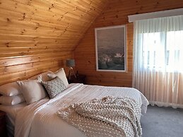 Sails - Elegant, spacious beach villa