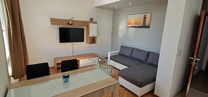 House With Private Pool M&M