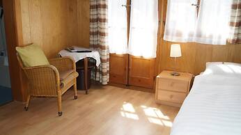 Hotel Alpina