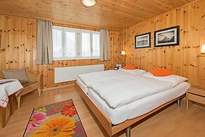 Hotel Alpina