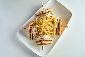 Paola's Town Boutique Hotel