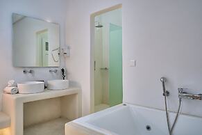 Paola's Town Boutique Hotel