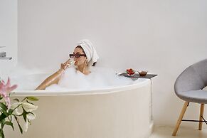 Paola's Town Boutique Hotel