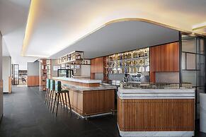 Sheraton Maoming Romantic Beach Resort