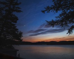 Bear's Mountaintop Views 3 Bedroom Chalet by RedAwning