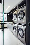 Charlie Porto Alegre Praça 4