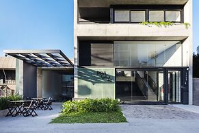 Charlie Porto Alegre Praça 4