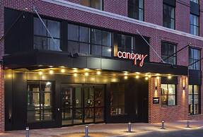 Canopy by Hilton Portland Waterfront