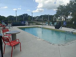 Tru By Hilton Bradenton I-75, FL