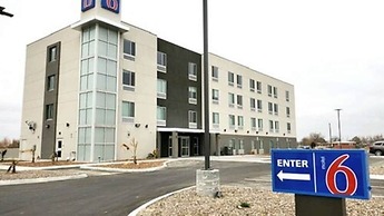 Motel 6 Monahans, TX