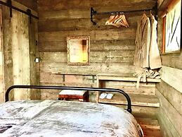 Luxury Safari Lodge Surrounded by Deer!! 'fallow'