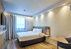 B&B HOTEL Deauville-Touques