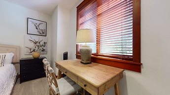 Timbers 6 Updated and Pet-Friendly, Private Jacuzzi, Private Garage by