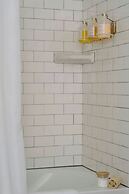 Sonder by Marriott Bonvoy The Witherspoon Apartments Center City